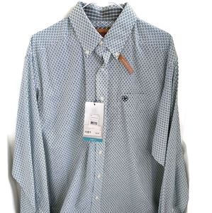 Ariat Men's Shirt Classic Fit Long Sleeve.